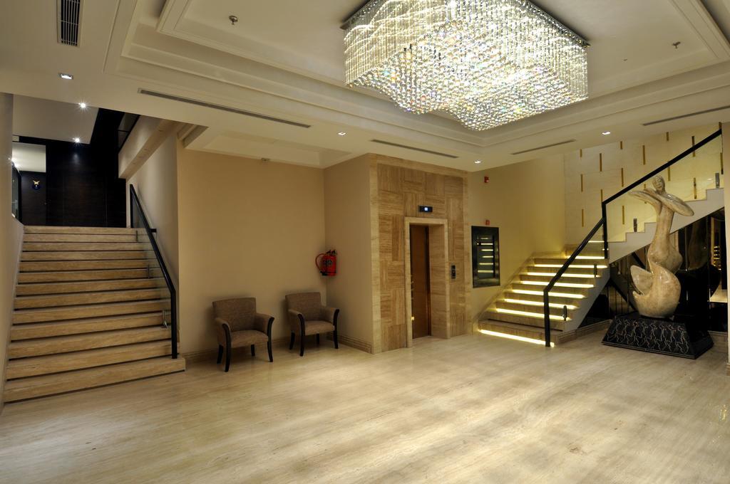 The Cove Hotel Panchkula Exterior photo